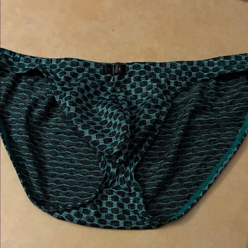 Ikingsky Men's Patterned Bikini in Teal and Black S
